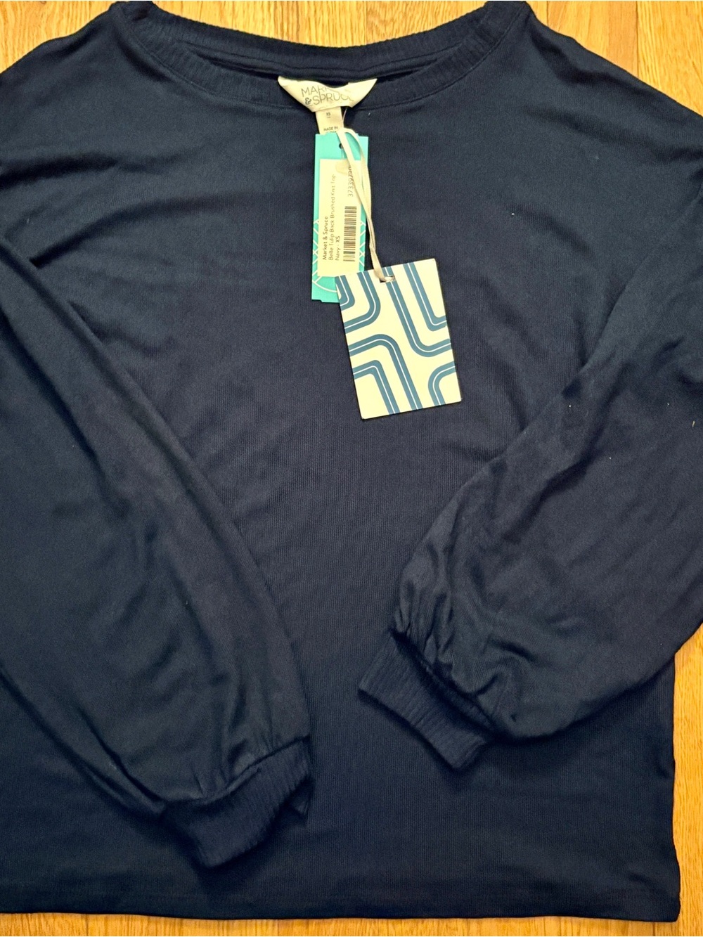 Market & Spruce Long Sleeve T